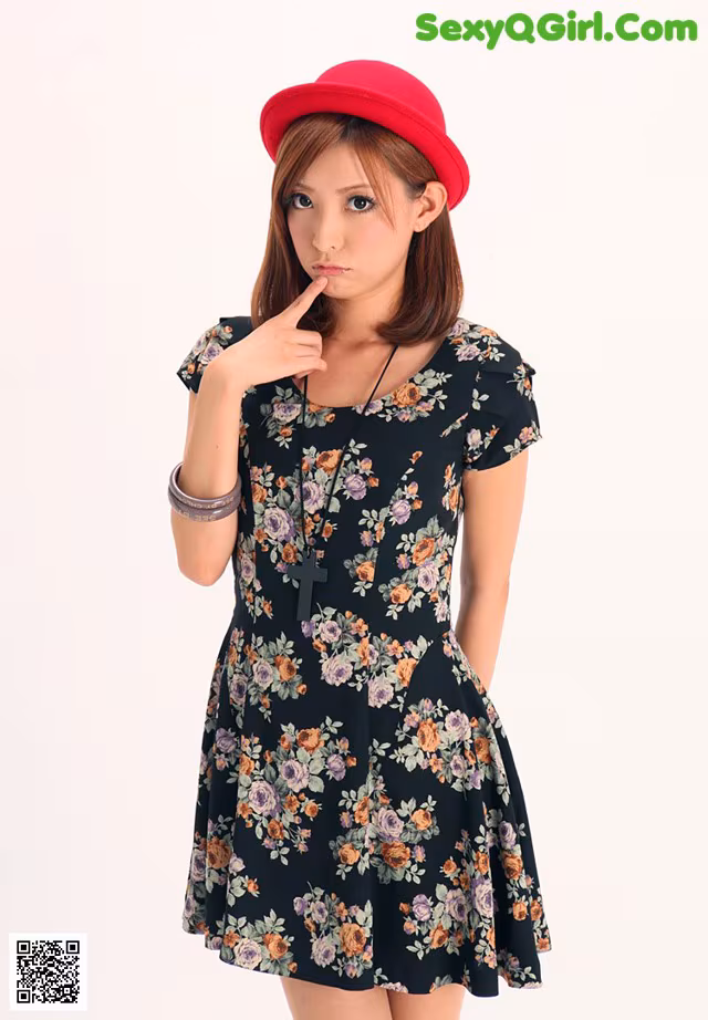 Sara Mori - Helloladyboy Sex Suster